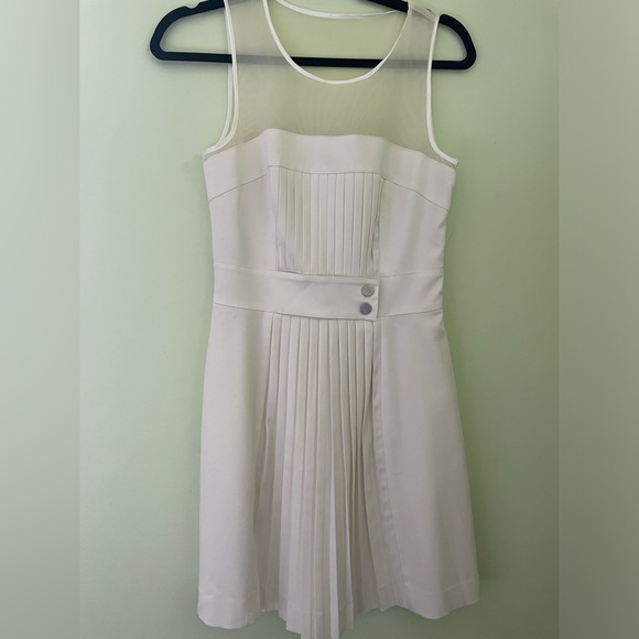 Womens Bebe Ivory Dress with Sheer Panelling and Pleats size 2 - Picture 1 of 6